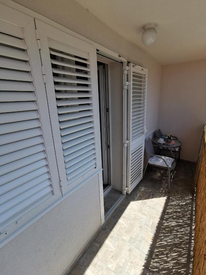 Apartman Jela Σίμπενικ Εξωτερικό φωτογραφία